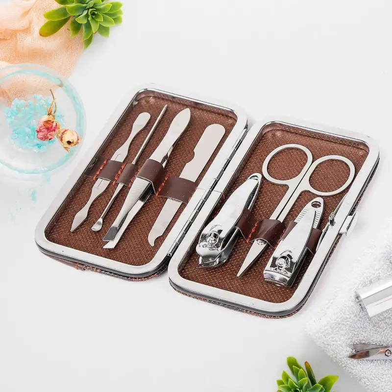 7-Piece Professional Nail Care Kit For Women – Pedicure & Manicure Tool Set 1