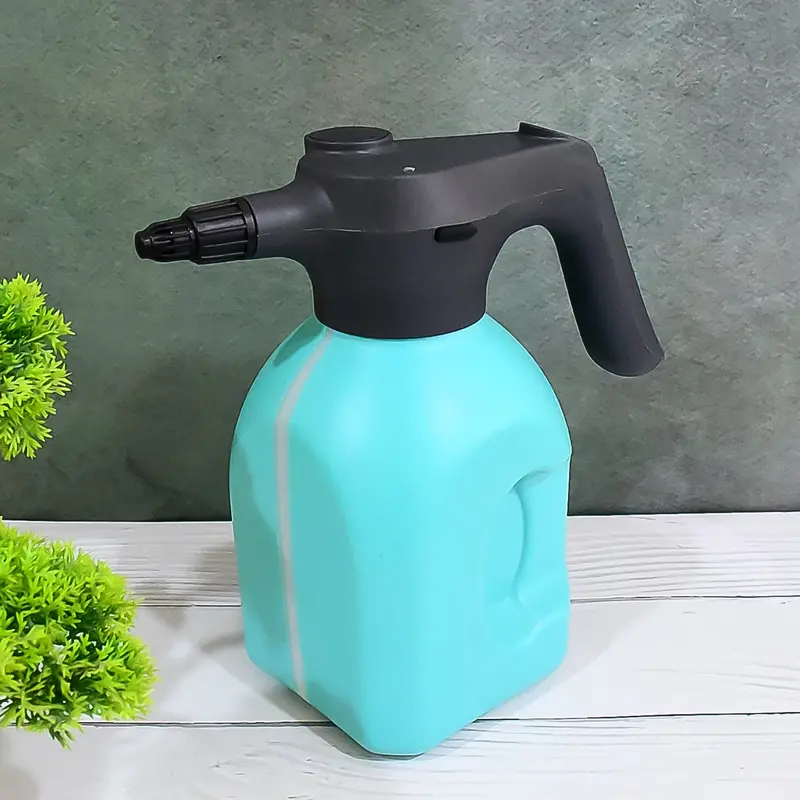 Automatic Electric Garden Sprayer – 2-Liter Cordless Spray Bottle 1