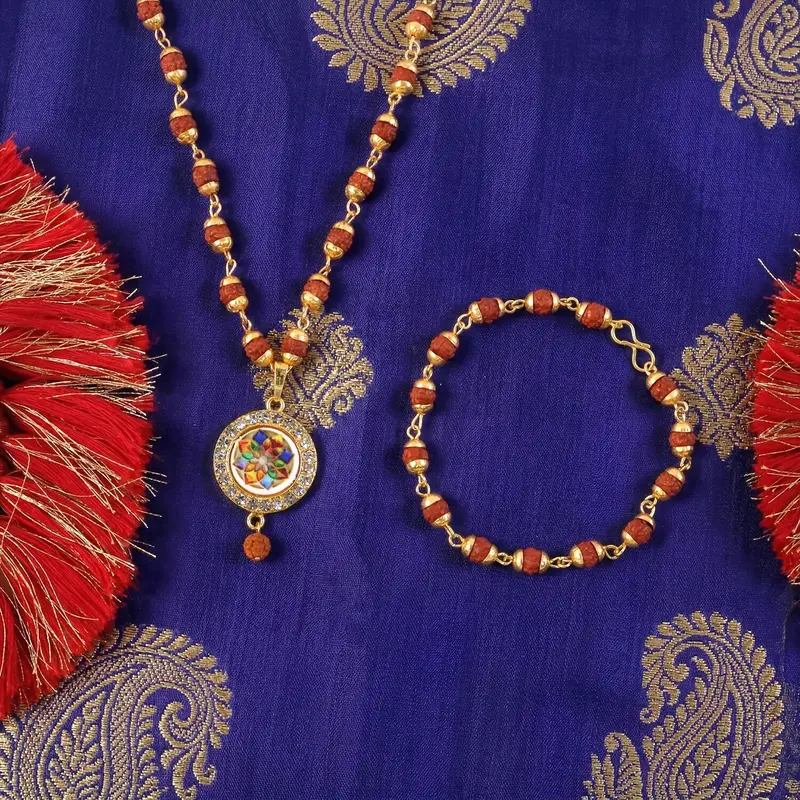 Beaded Rudraksha Set – Traditional Necklace And Bracelet With Ornamental Pendant 1