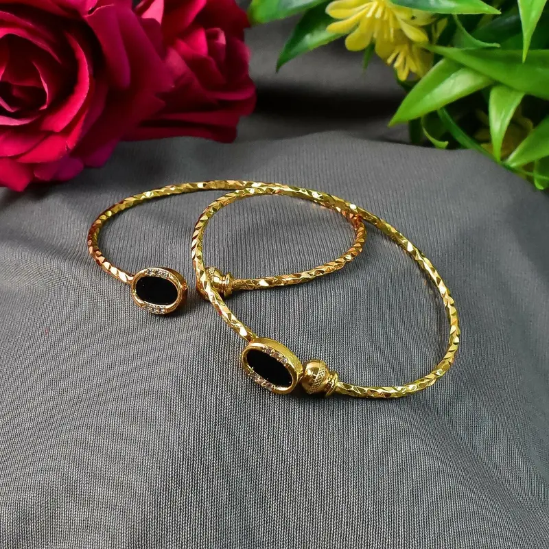 Black Stone Open Bangle Bracelet – Gold-Plated Women’S Statement Jewelry 1