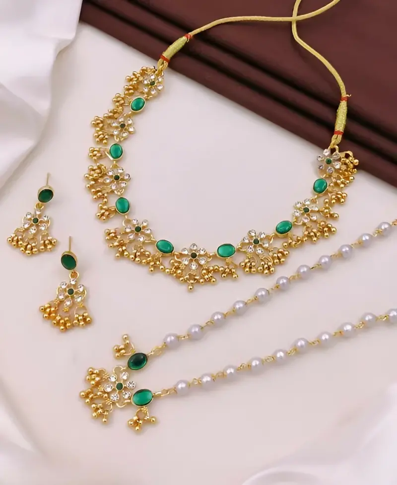Bridal Jewelry Ensemble: Gold-Plated Necklace And Earrings Featuring Green Stone & Pearls 1