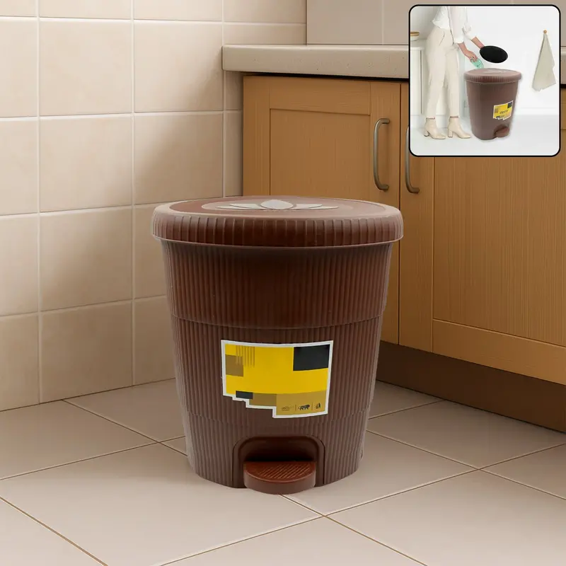 Compact Pedal-Operated Mini Dustbin For Kitchen, Office, Or Vehicle Use 1