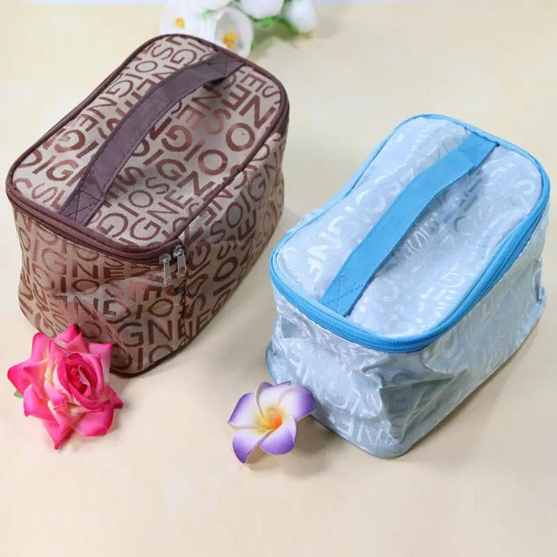 Compact Travel Makeup Bag – Lightweight Organizer For On-The-Go Beauty Essentials 1