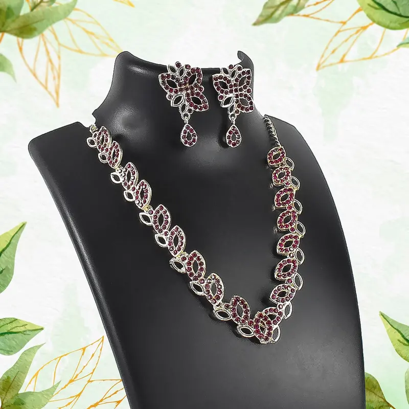 Contemporary Floral American Diamond Jewelry Set 1