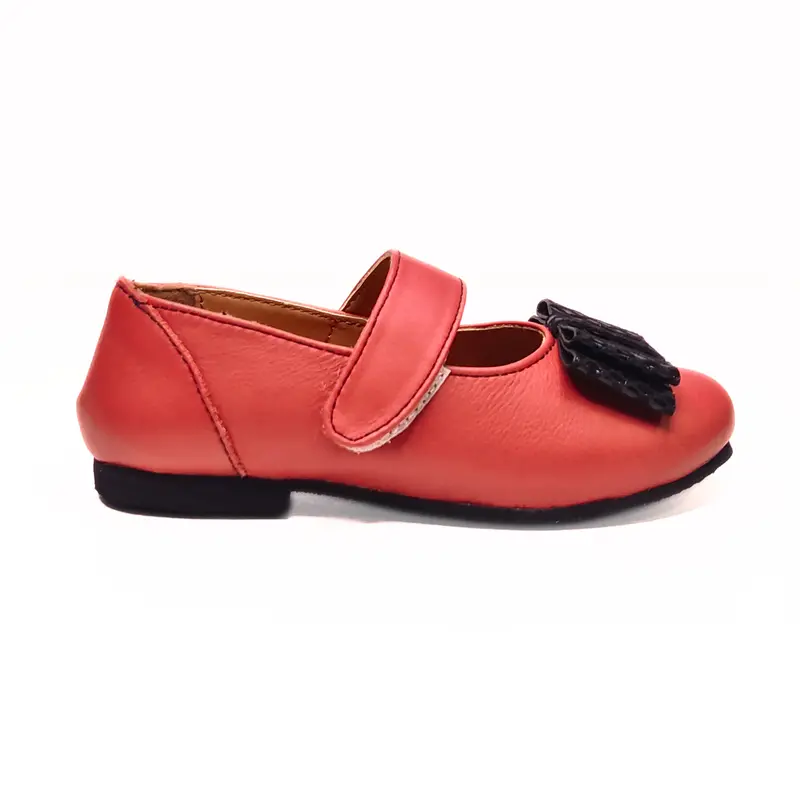 Craftsman Girls' Elegant School Pumps 1