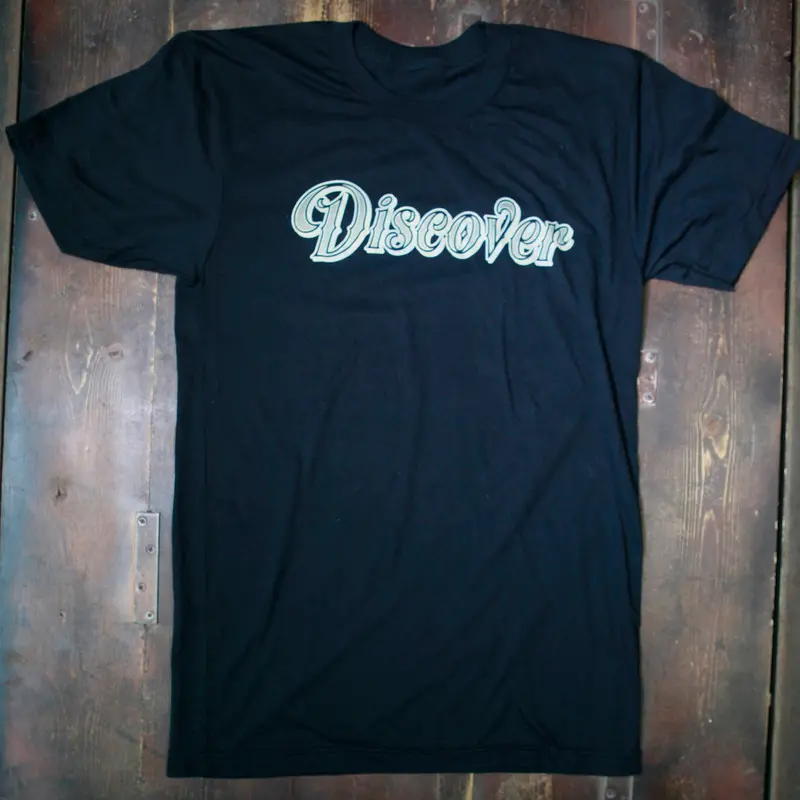 'Discover' Grit-Themed T-Shirt – Inspirational Wear 1