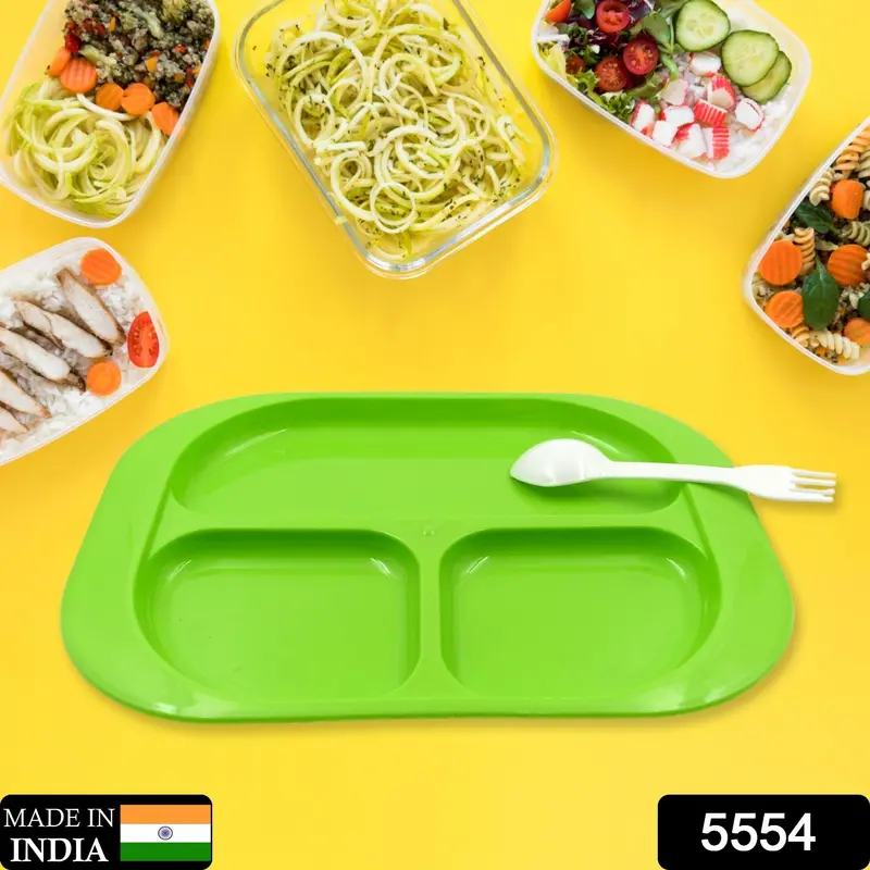 Eco-Friendly 3-Section Disposable Food Plate With Integrated Spoon – Single-Use Snack Serving Tray 1