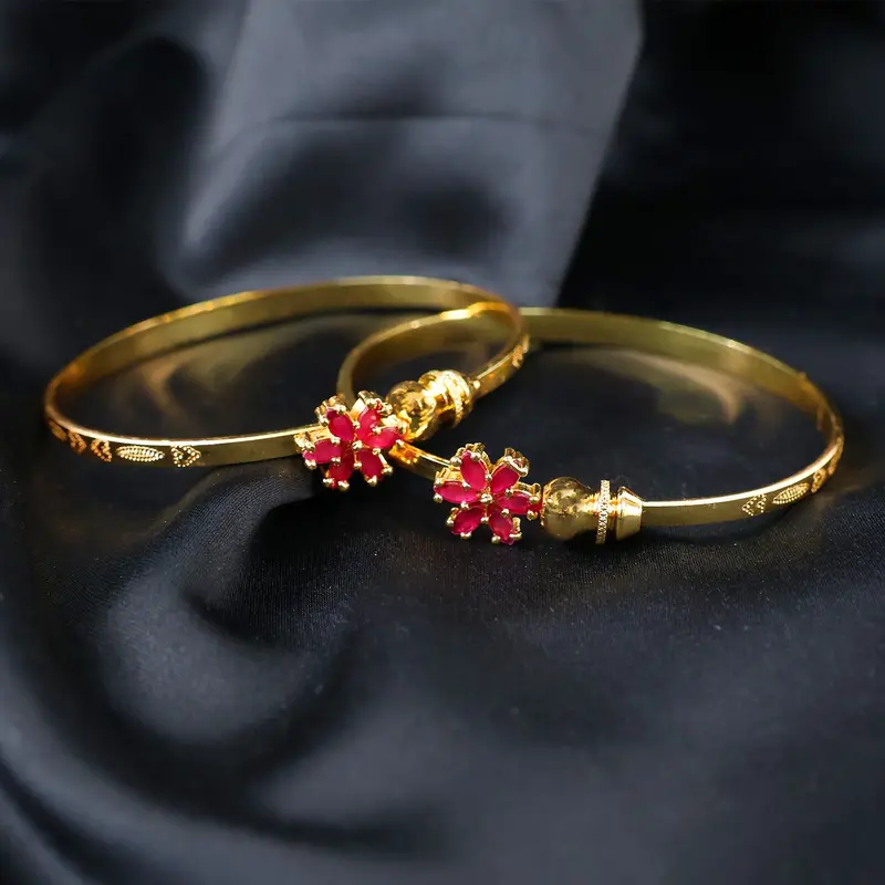 Elegant Gold-Plated Adjustable Traditional Bracelet For Women 1