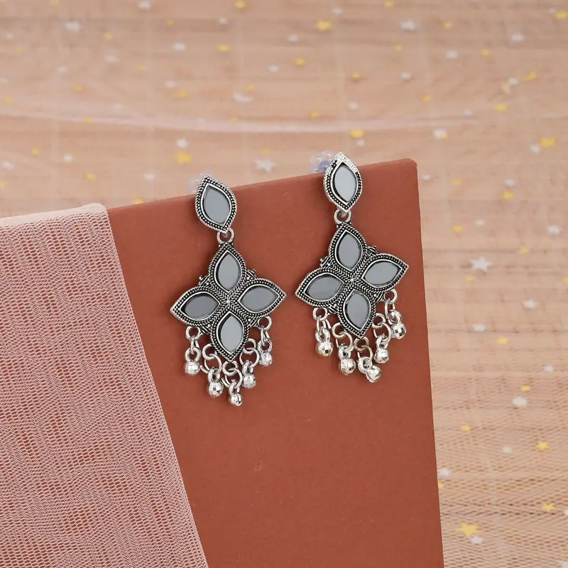 Elegant Mirror-Inlaid Oxidized Silver Jhumka Earrings 1