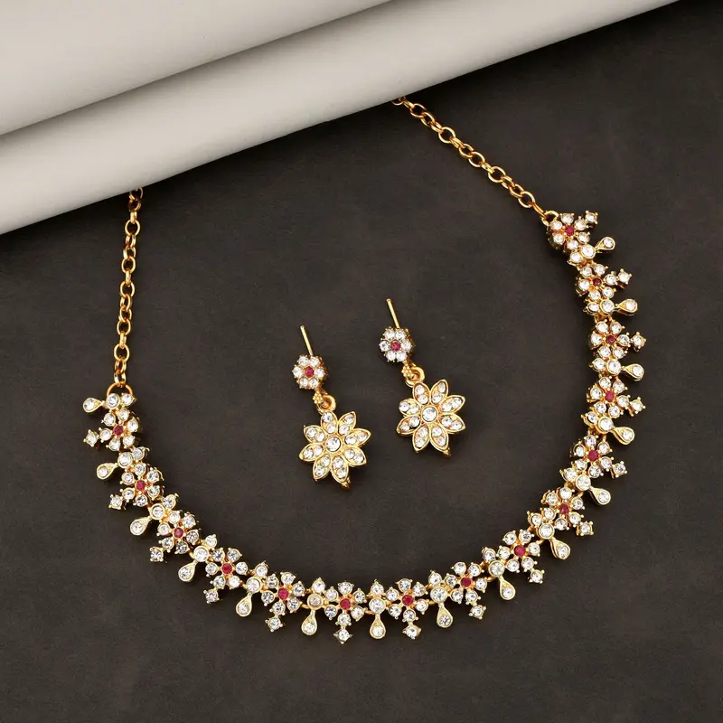 Floral Choker Necklace Set – Diamond-Look Accent Stones & Delicate Design 1