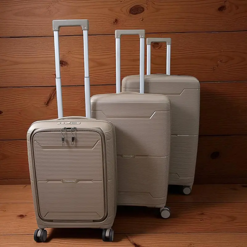 Hard-Shell Expandable Trolley Luggage Set – 3-Piece Travel Collection (Assorted Colors) 1