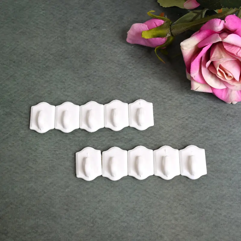 Heavy-Duty Adhesive Wall Hooks – 10-Pack Removable Hanging Hooks For Lightweight Items 1