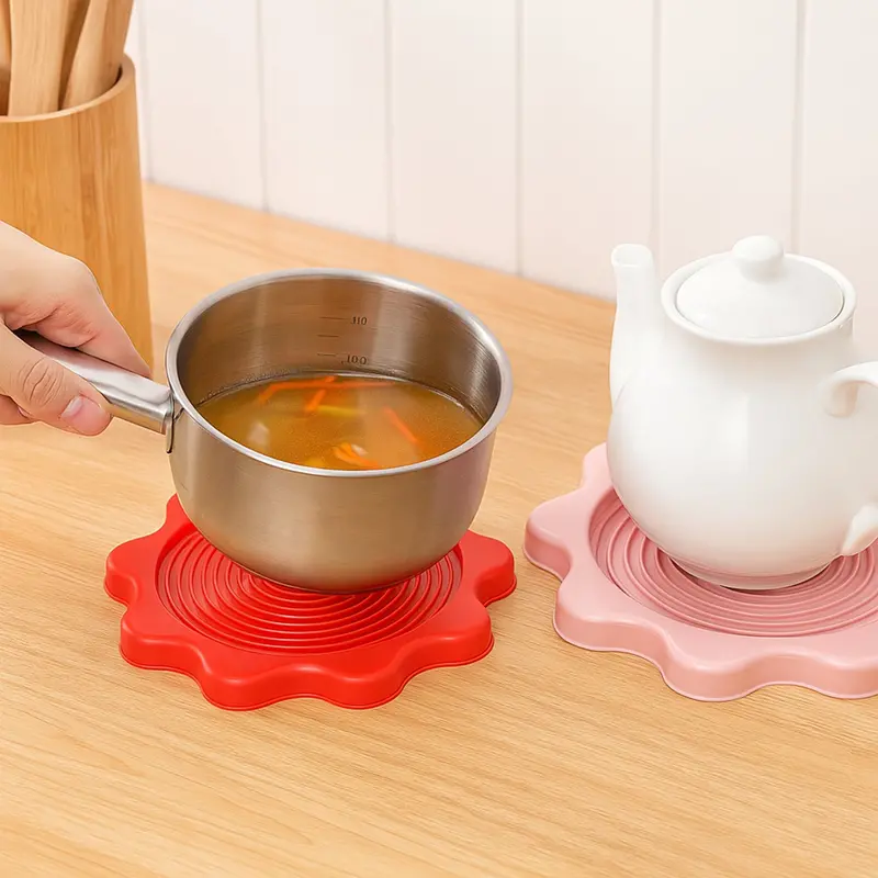Insulated Round Place Mats – Non-Slip, Heat-Resistant Coasters For Cups, Bottles & Kettles (23×23 Cm) 1