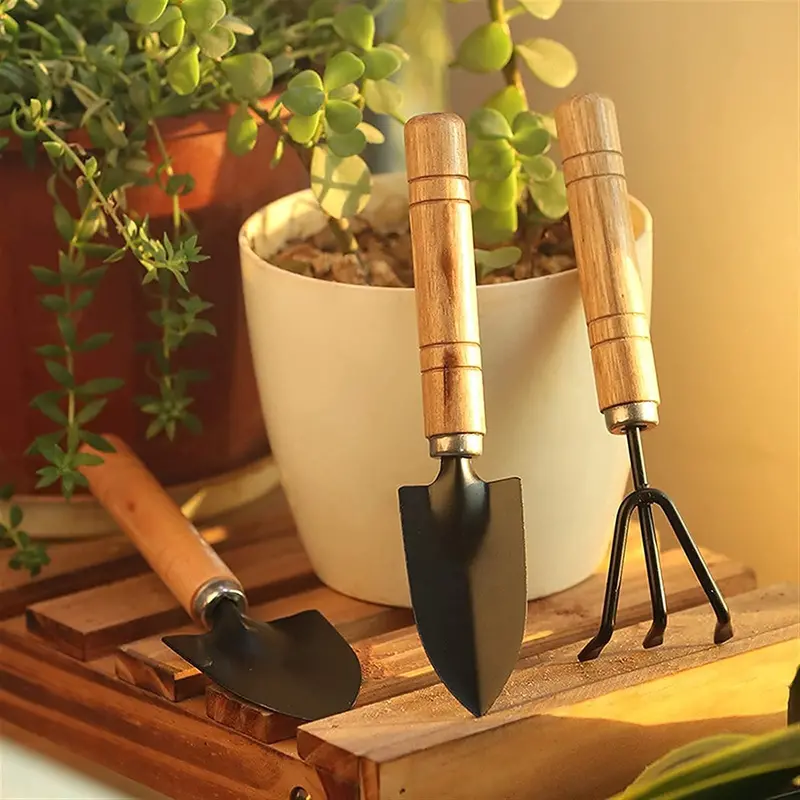 Lightweight Garden Tool Set – Hand Cultivator, Trowel & Fork (3-Piece) 1