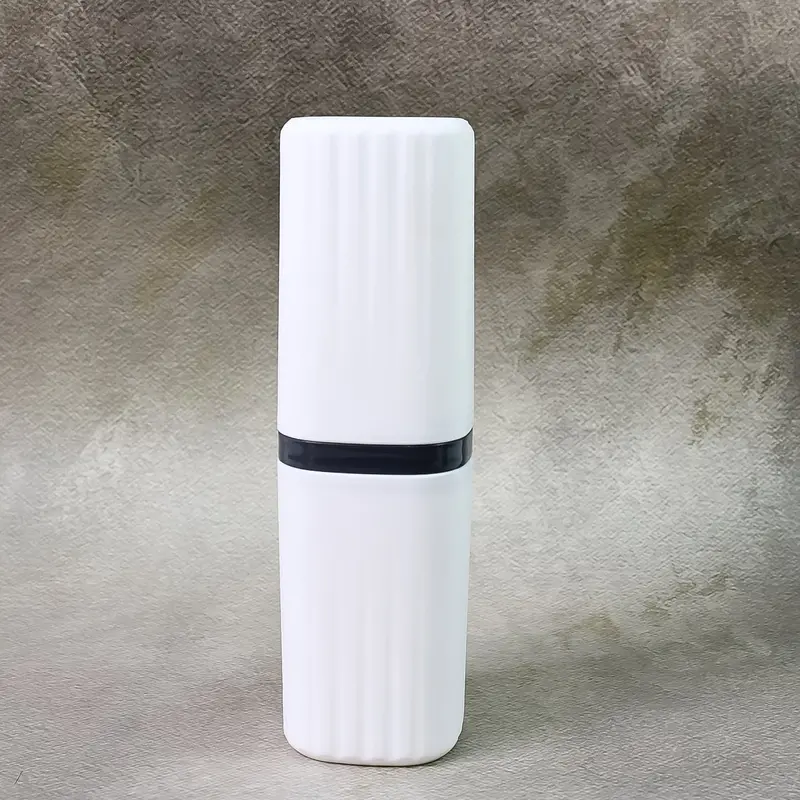 Lightweight Hygienic Travel Case For Toothbrush Storage 1