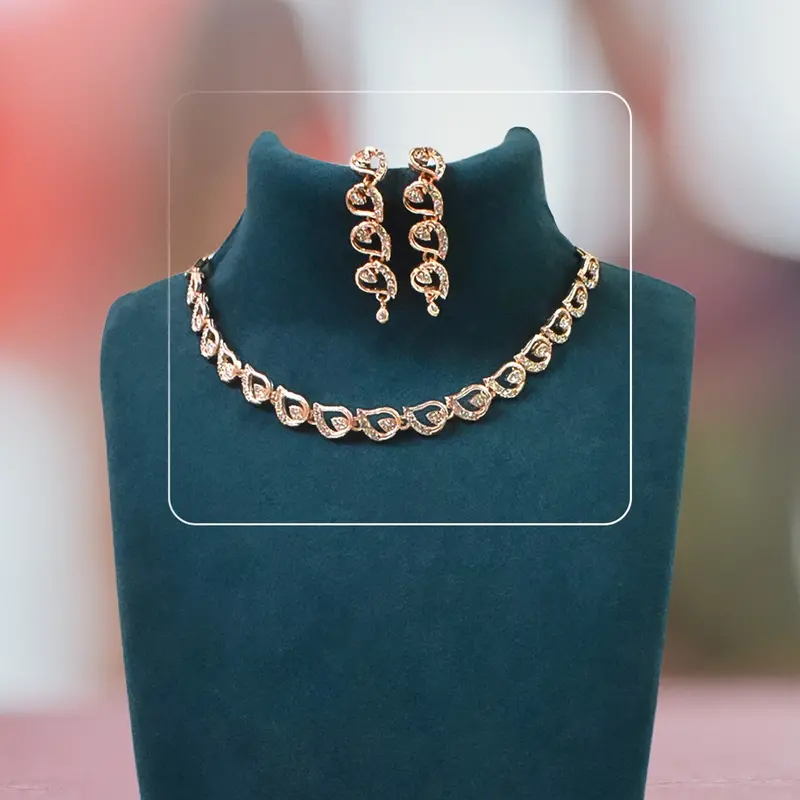 Luminous Crystal Necklace Set For Celebrations 1