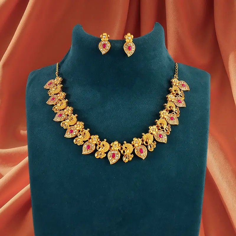 Maharashtrian-Style Traditional Artificial Jewelry Ensemble 1