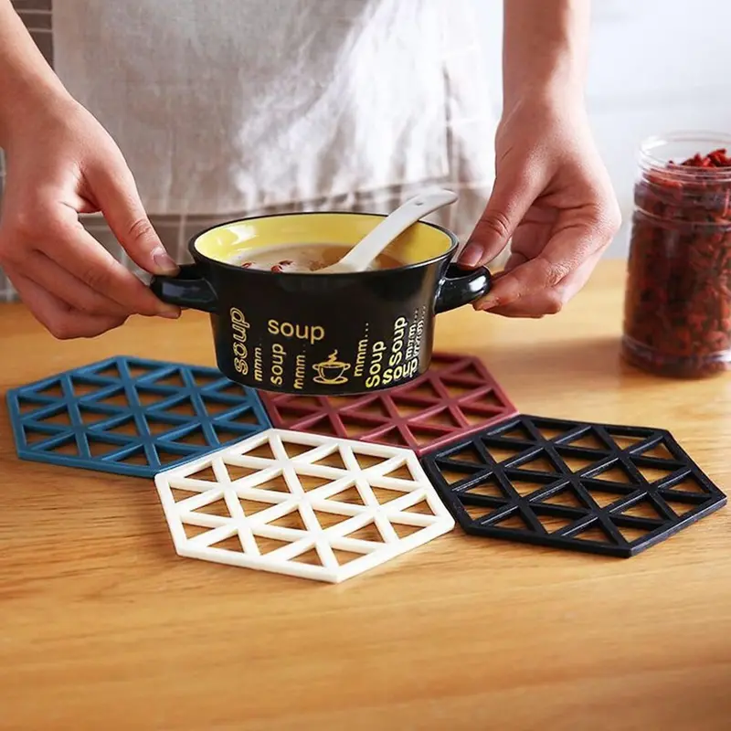 Non-Slip Heat-Resistant Tea Coaster Set – Hollow Insulated Pot Mat For Mugs & Kettles 1