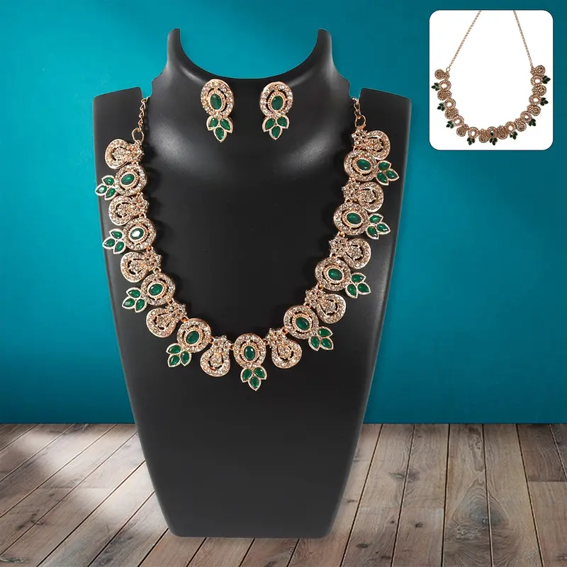 Refined Green-Hued Necklace Ensemble 1