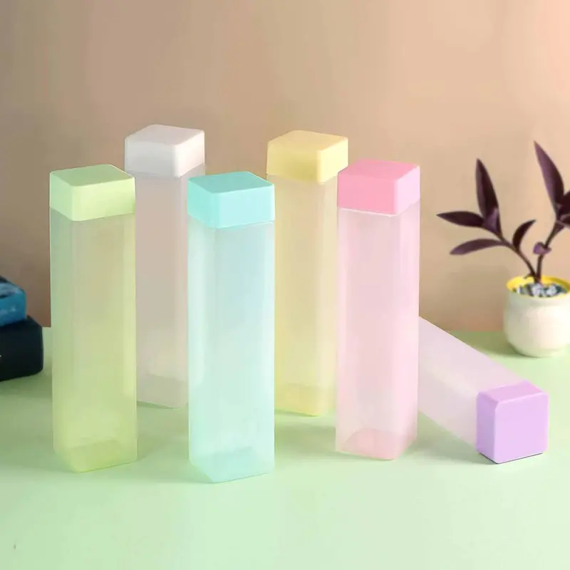 Set Of 6 Square-Shaped Plastic Water Bottles – 940Ml Capacity Each 1