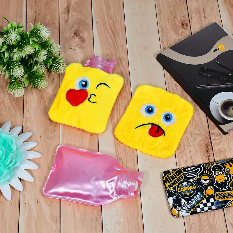 Smiley-Design Mini Hot Water Bag – Portable Pain Relief Compress 1