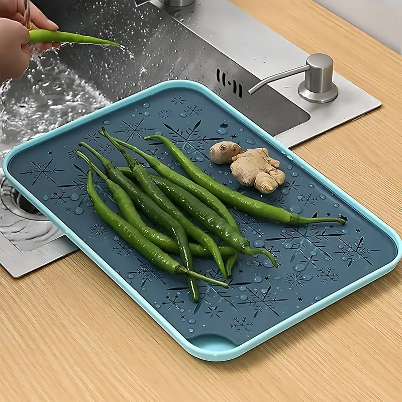 Snowflake-Themed Kitchen Sink Drain Tray – Stylish Multi-Use Drying Mat 1