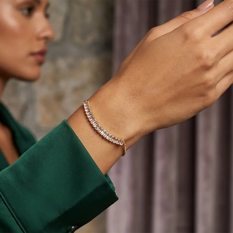 Sparkling Gold-Finish Ad Bracelet – Lightweight Women'S Jewelry 1