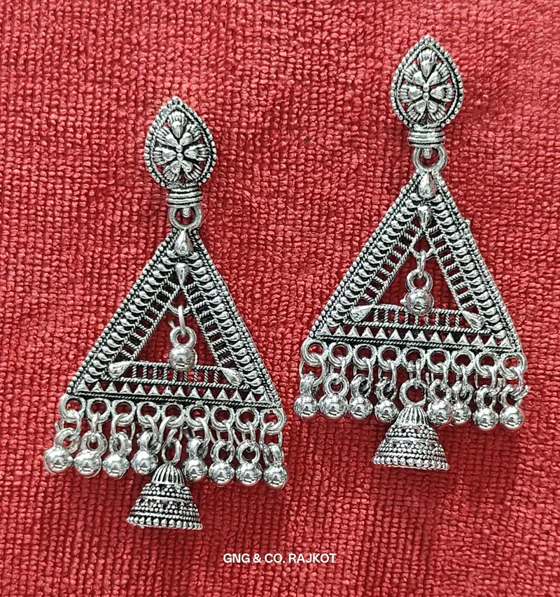 Traditional Silver Jhumka Earrings With Intricate Detailing 1