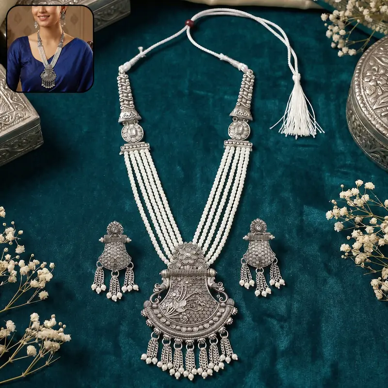 Traditional Silver Necklace With Ornate Pendant And Complementary Earrings 1