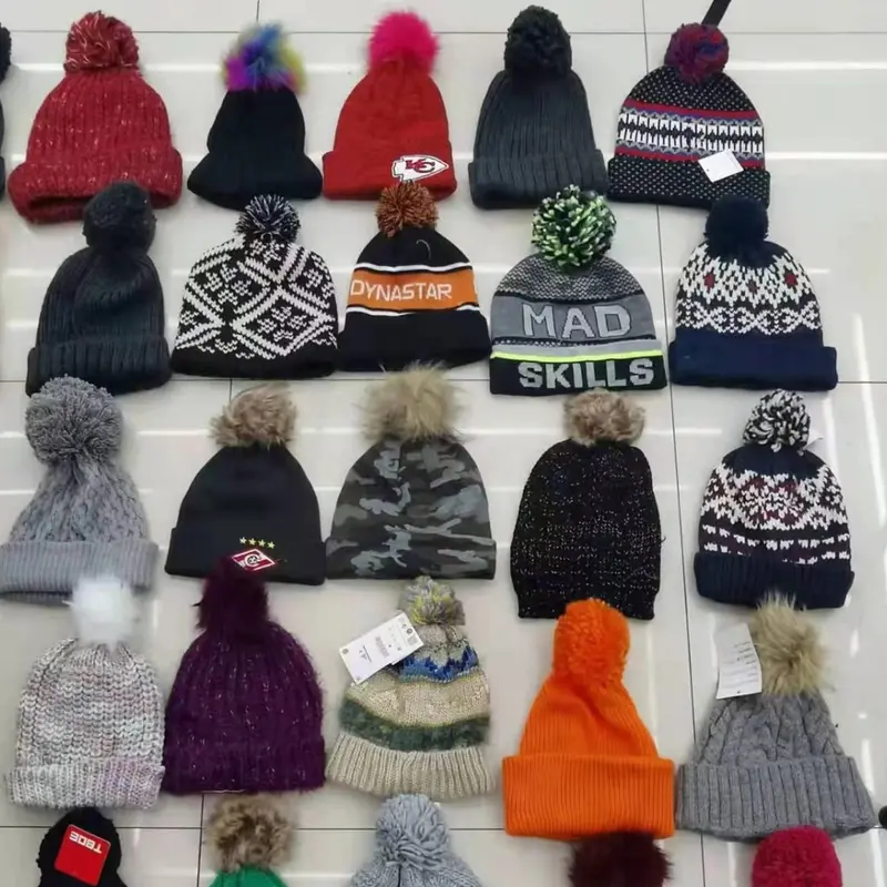 Winter Knit Beanie With Faux Fur Lining – Warm Black Cold-Weather Cap 1